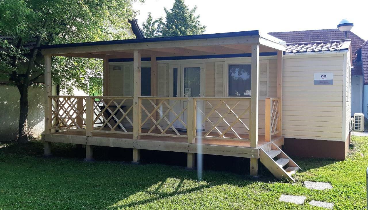 Mobile Homes And Apartment - Terme Catez Catez ob Savi Exterior photo